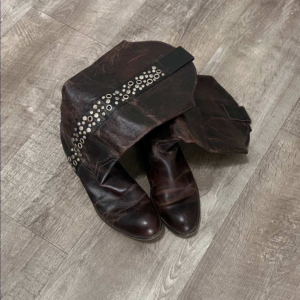 Lucchese Brown Ankle Boots with Gold Accents